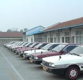 成都陪练服务全攻略 如何选择专业陪练与代驾服务，让练车安全又高效